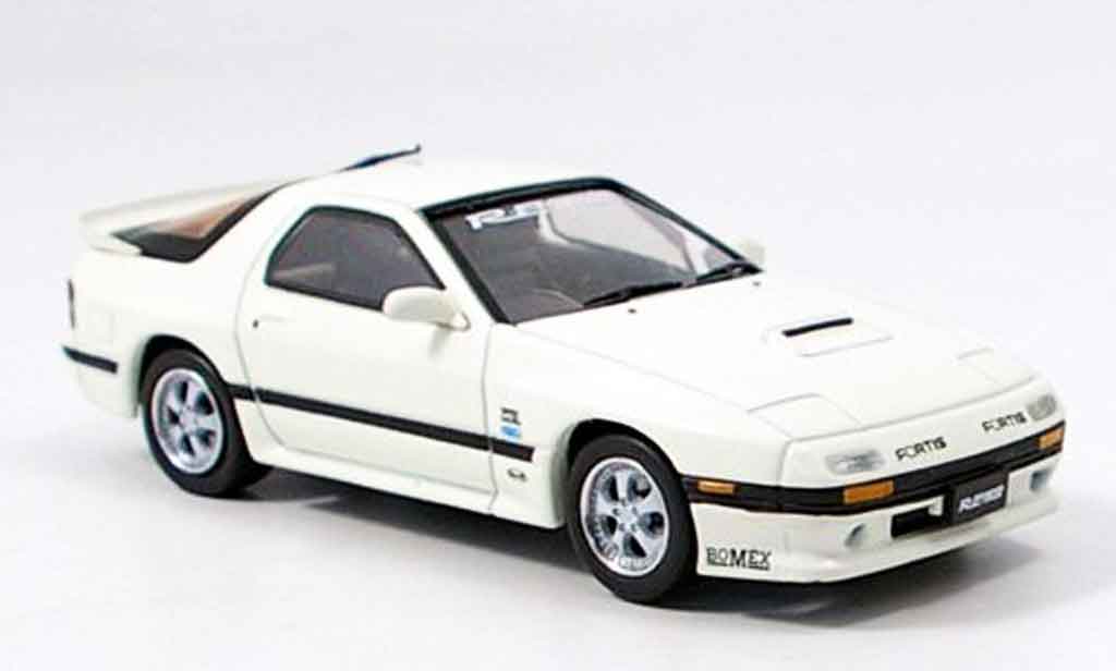 Mazda RX7 1985 1/43 Aoshima 1985 white diecast model cars