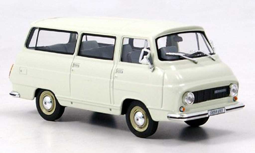 Skoda 1203 1/43 Abrex Mikrobus white diecast model cars