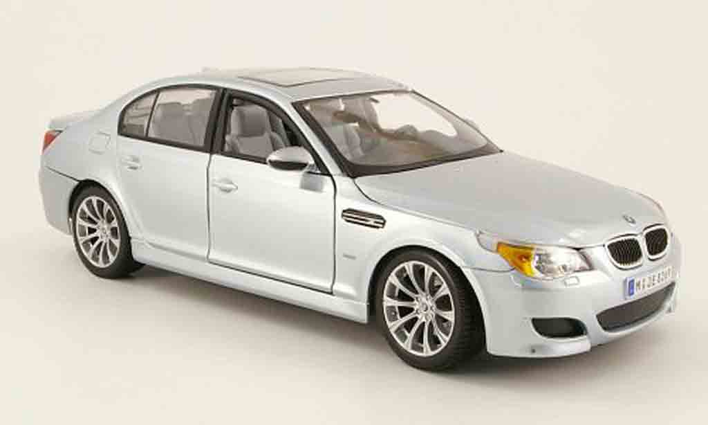 Bmw M5 E60 1/18 Maisto E60 grey blue diecast model cars
