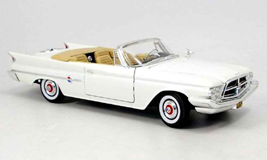 Chrysler 300F 1/18 Yat Ming convertible white 1960 diecast model cars