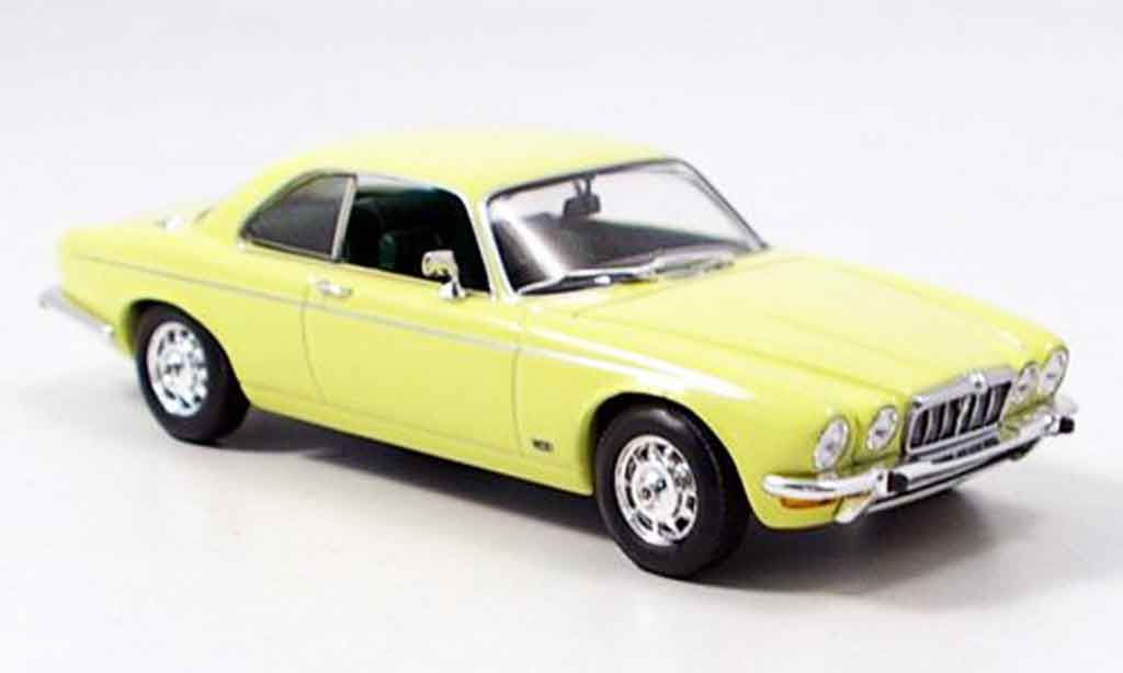 Jaguar XJ 12 1/43 Minichamps 12 coupe series ii beige 1975 diecast model cars