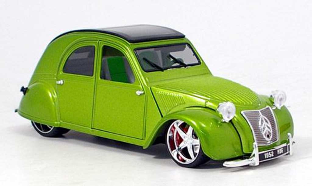 Citroen 2CV 1/18 Maisto ente tuning met.grun diecast model cars