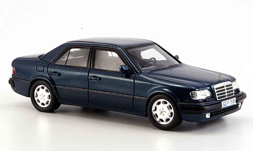 Mercedes 500 E 1/43 Spark E E (W 124) grun diecast model cars