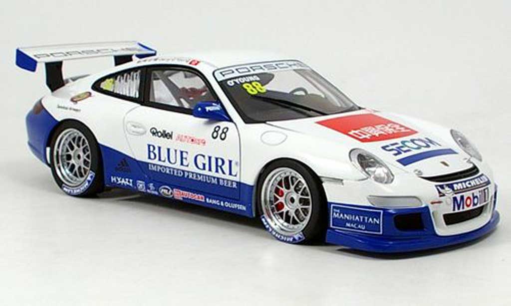 Porsche 997 GT3 CUP 1/18 Autoart GT3 Cup 2006 no.88 o young diecast model cars