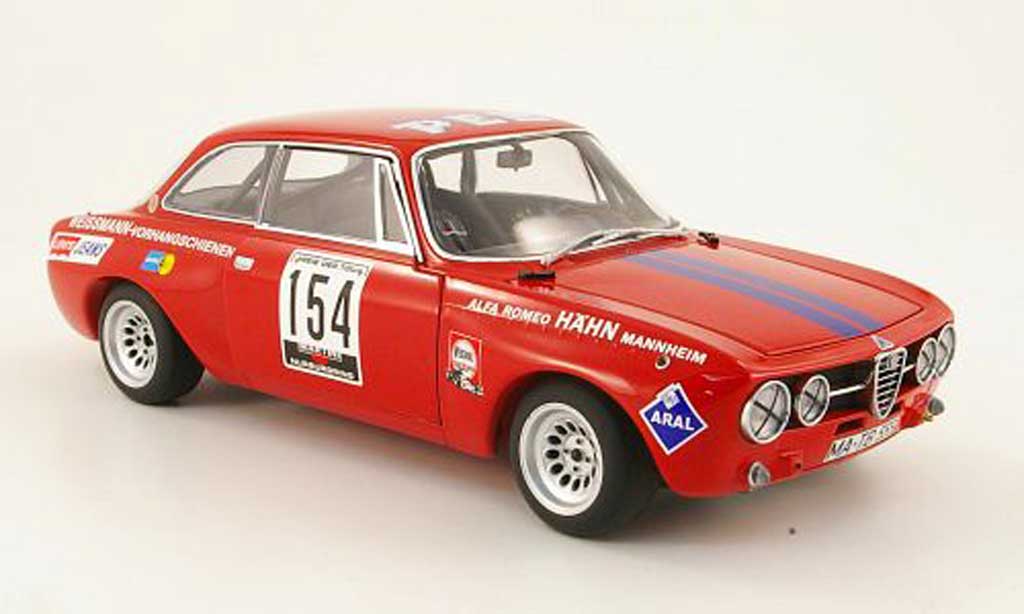 Alfa Romeo Giulia GT Am 1/18 Autoart GT Am no.154 betzler drm 1971 diecast model cars