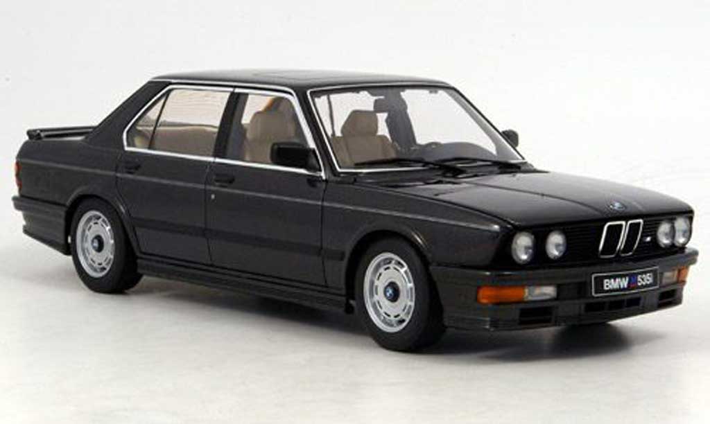 Bmw 535 M 1/18 Autoart M i black 1985 diecast model cars