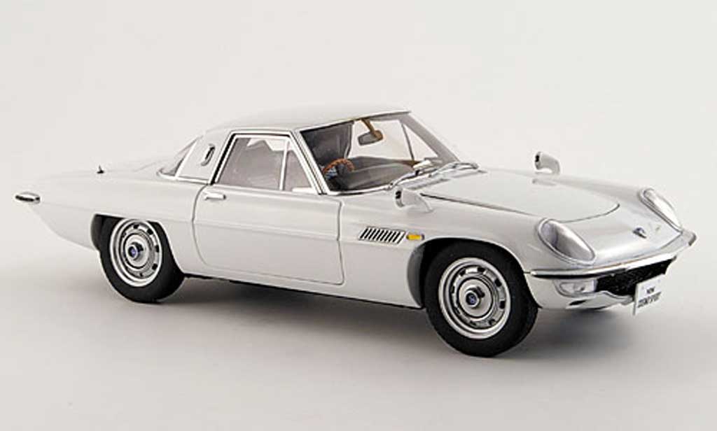 Mazda Cosmo 1/18 Autoart sport white diecast model cars