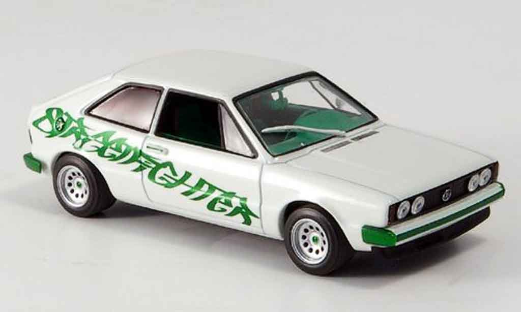 Volkswagen Scirocco 1/43 Minichamps scirocco street fighter white diecast model cars
