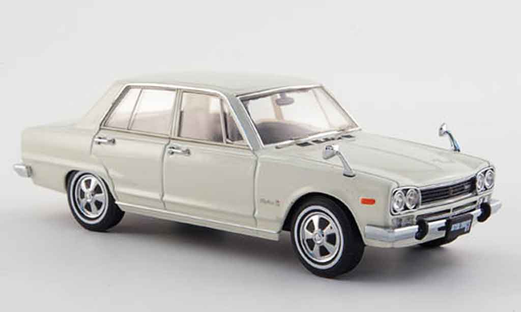 Nissan Skyline 2000 1/43 Ebbro 2000 GT (GC10) white 4 Turer 1968 diecast model cars