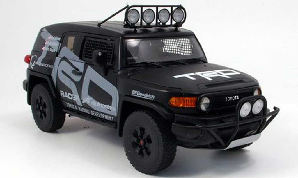 Toyota FJ Cruiser 1/18 Autoart trd 2006 diecast model cars
