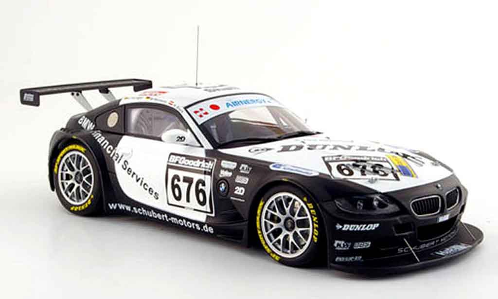Bmw Z4 E85 1/18 Autoart E85 coupe no.676 langstreckenpokal nurburgring 2006 diecast model cars