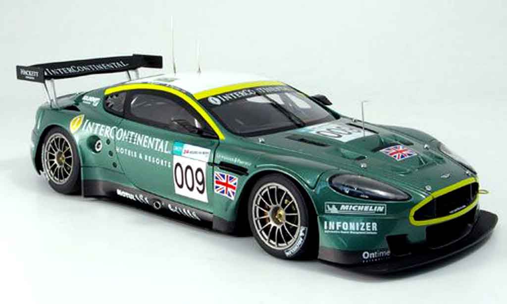 Aston Martin DBR9 1/18 Autoart no.009 gt1 klassensieger le mans 2007 diecast model cars