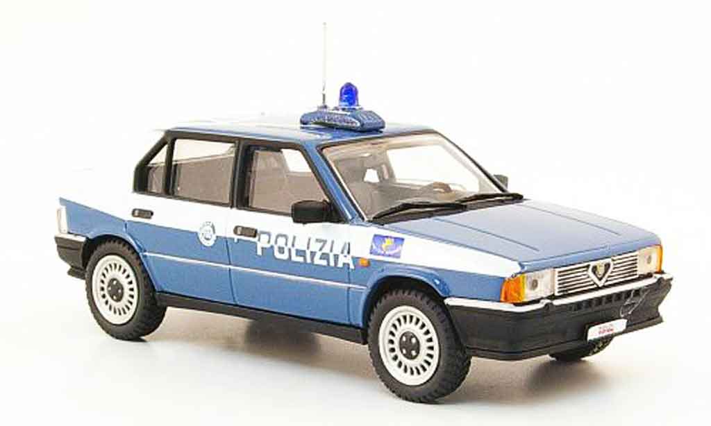 Alfa Romeo 33 1.3 1/43 Pego 1.3 police 1983 diecast model cars