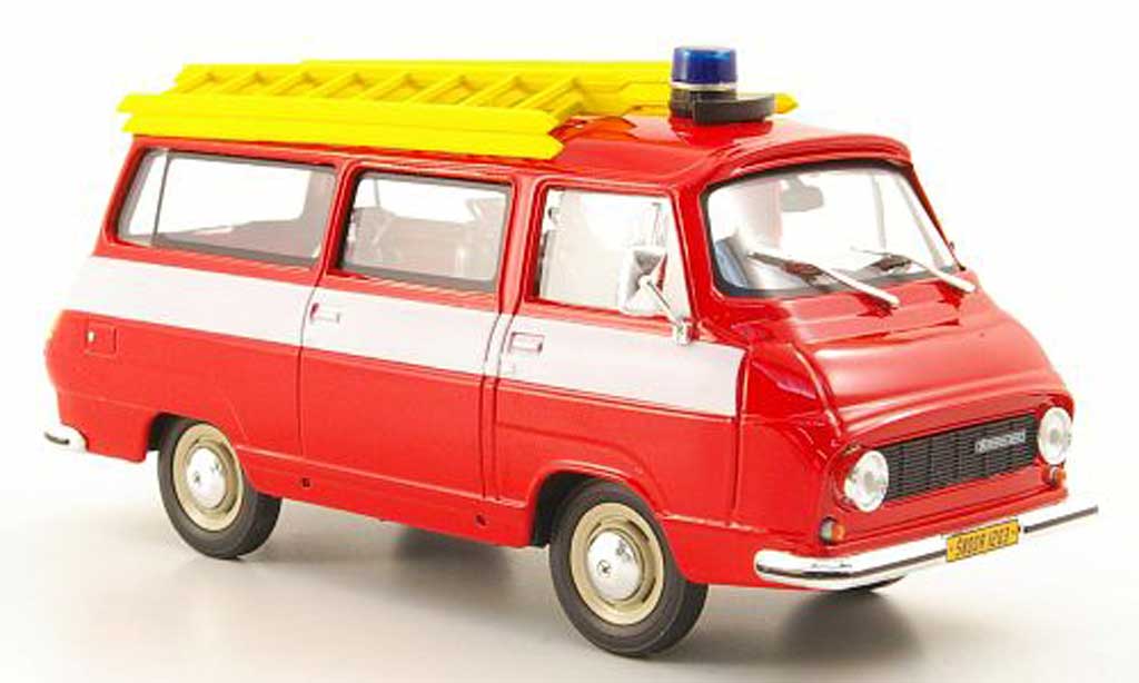 Skoda 1203 1/43 Abrex pompier diecast model cars