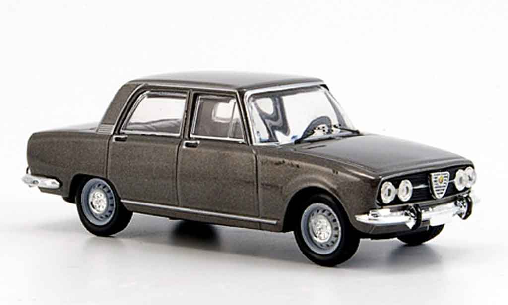 Alfa Romeo 2000 1971 1/43 M4 1971 berline grey 1971 diecast model cars