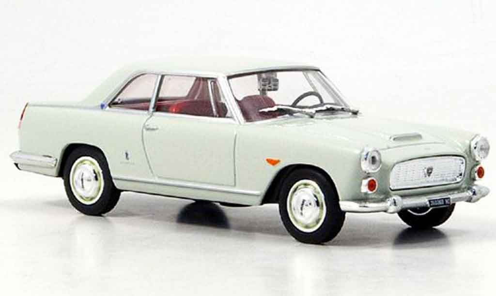 Lancia Flaminia coupe 3B 1/43 Starline coupe 3B creme white 1962 diecast model cars