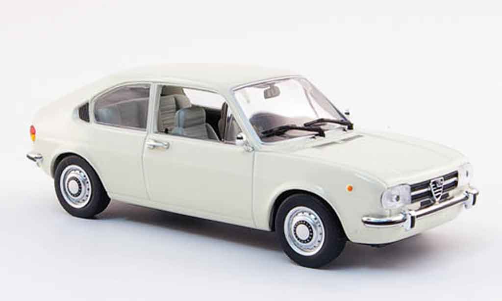 Alfa Romeo Alfasud 1/43 Minichamps white 1972 diecast model cars