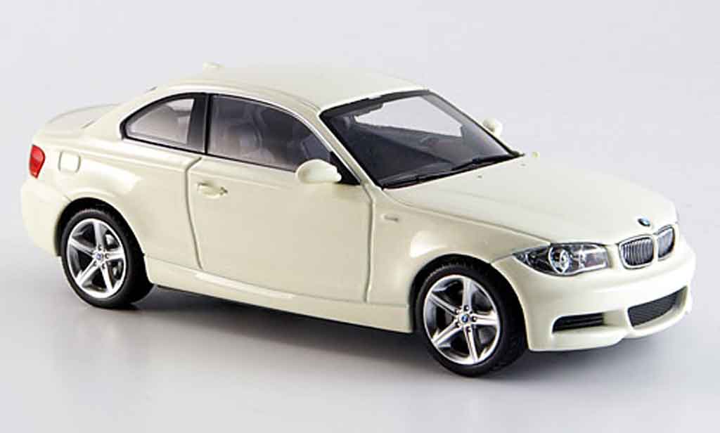 Bmw 120 E82 1/43 Minichamps E82 d Coupe white 2007 diecast model cars