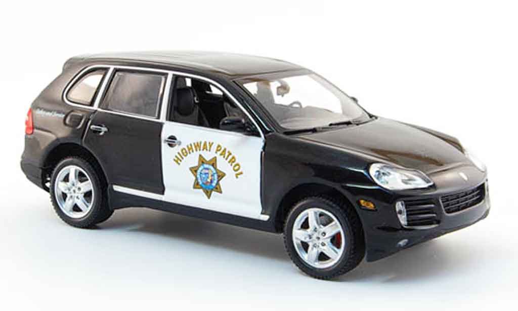 Porsche Cayenne 1/43 Minichamps Highway Patrol 2007 diecast model cars