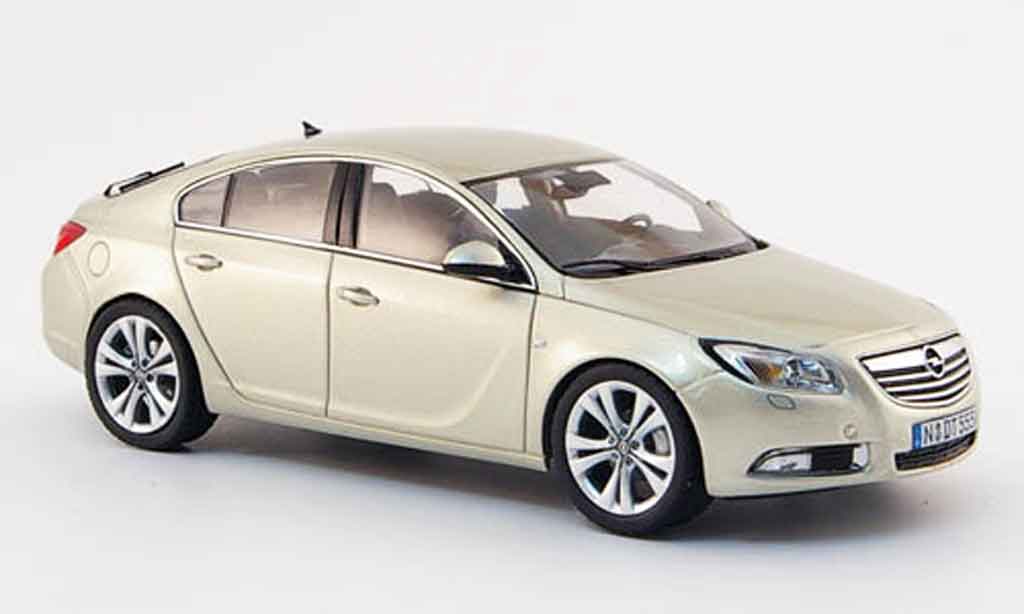 Opel Insignia 1/43 Schuco beige fliessheck 2008 diecast model cars