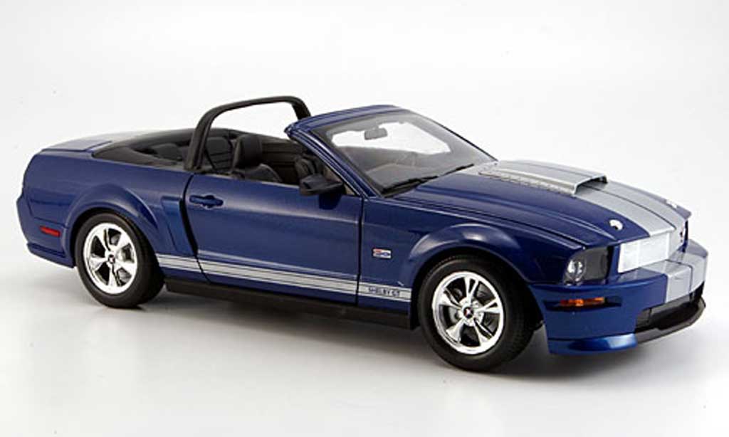 Shelby GT 1/18 Shelby Collectibles convertible blue bandes greys 2008 diecast model cars