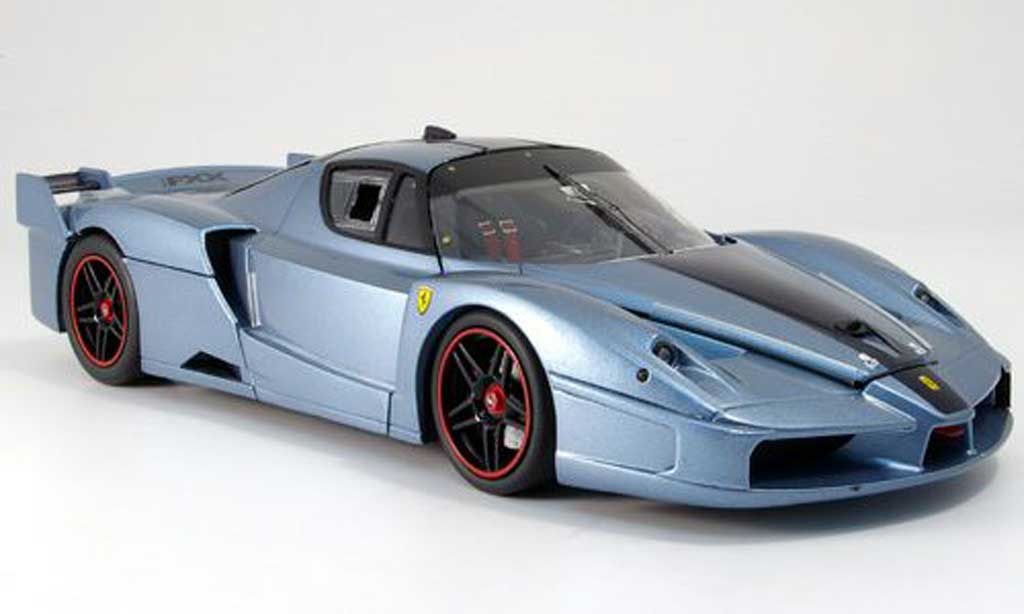 Ferrari Enzo FXX 1/18 Hot Wheels Elite FXX bluegrey mit bluem Streifen diecast model cars