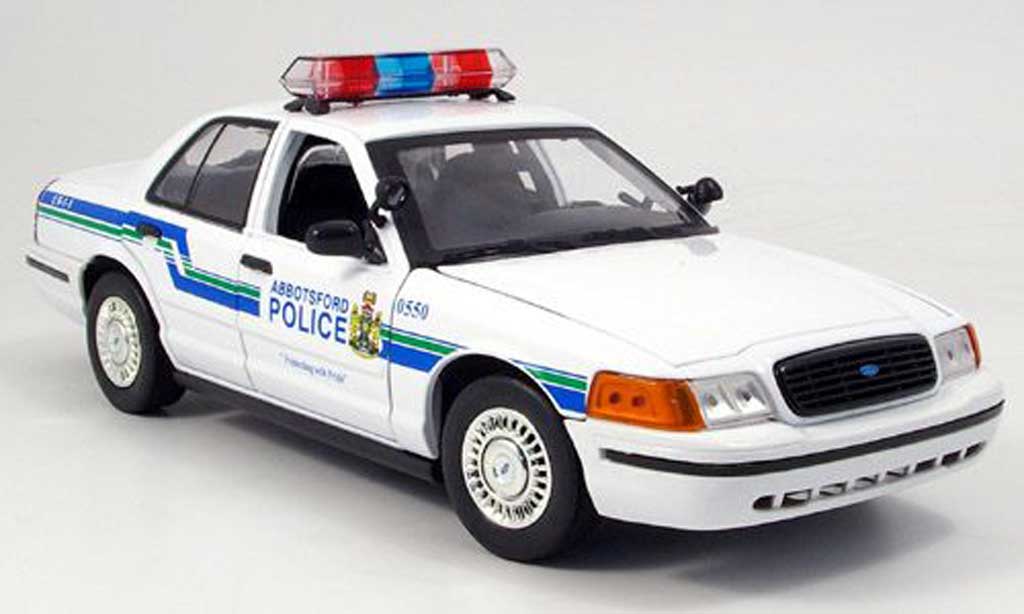 Ford Crown 1/18 Motormax Victoria Police Abbots 2001 diecast model cars