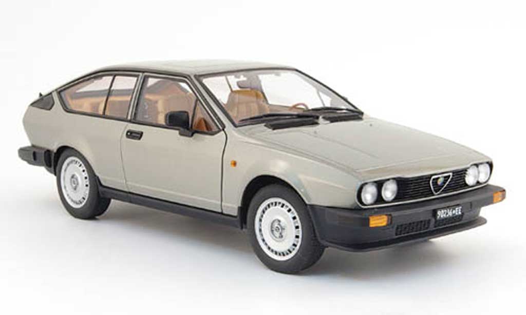 Alfa Romeo GT 2.0 1/18 Autoart V 2.0 alfetta grey clair 1980 diecast model cars