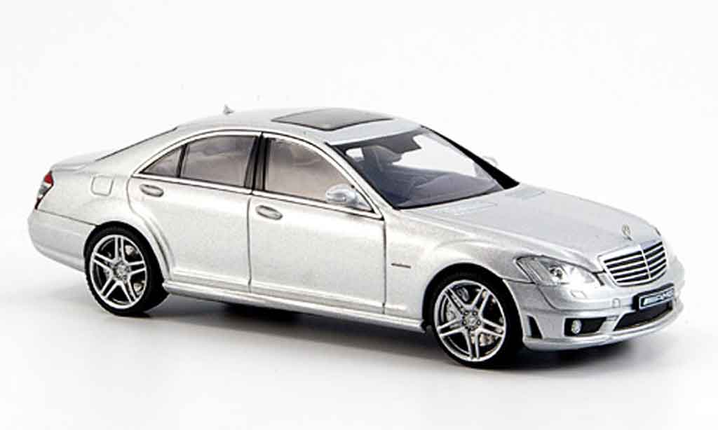 Mercedes Classe S 1/43 Autoart S63 AMG (W221) grey metallisee 2006 diecast model cars
