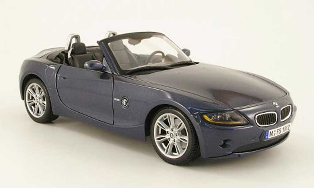 Bmw Z4 E85 1/18 Maisto E85 grey blue 2003 diecast model cars