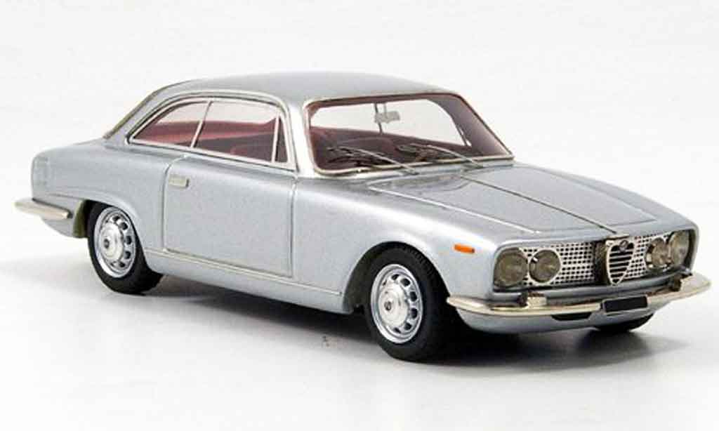Alfa Romeo 2000 Sprint 1/43 Look Smart Sprint grey metallisee redes interieur 1962 diecast model cars