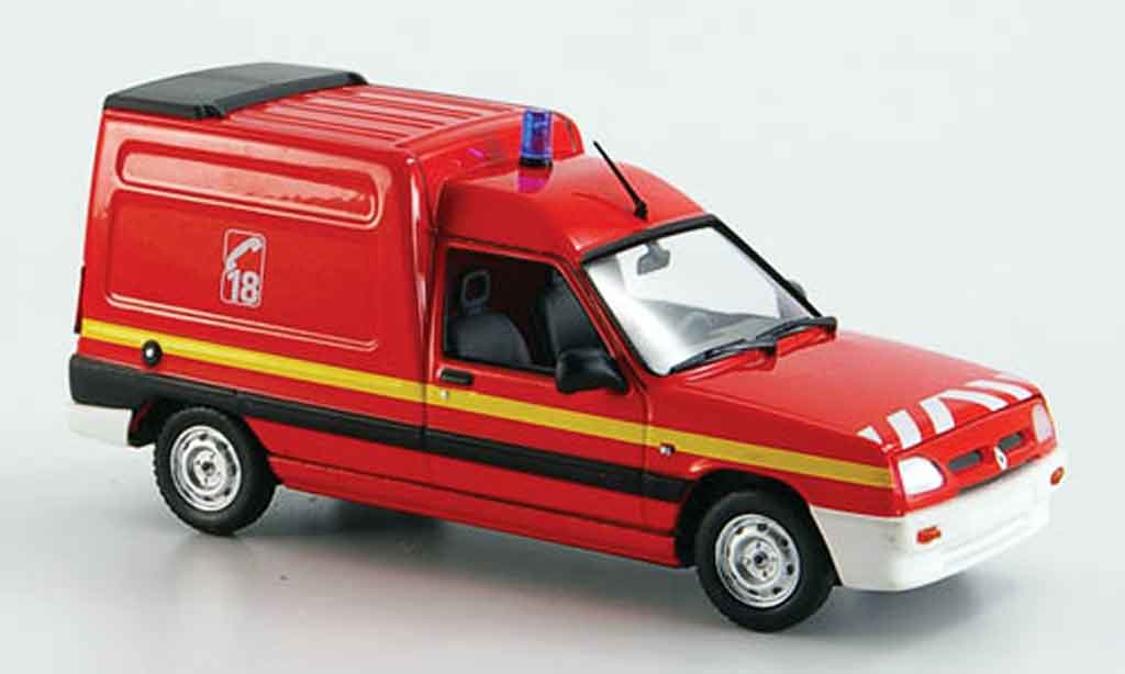 Renault Express 1/43 Norev pompier 1995 diecast model cars