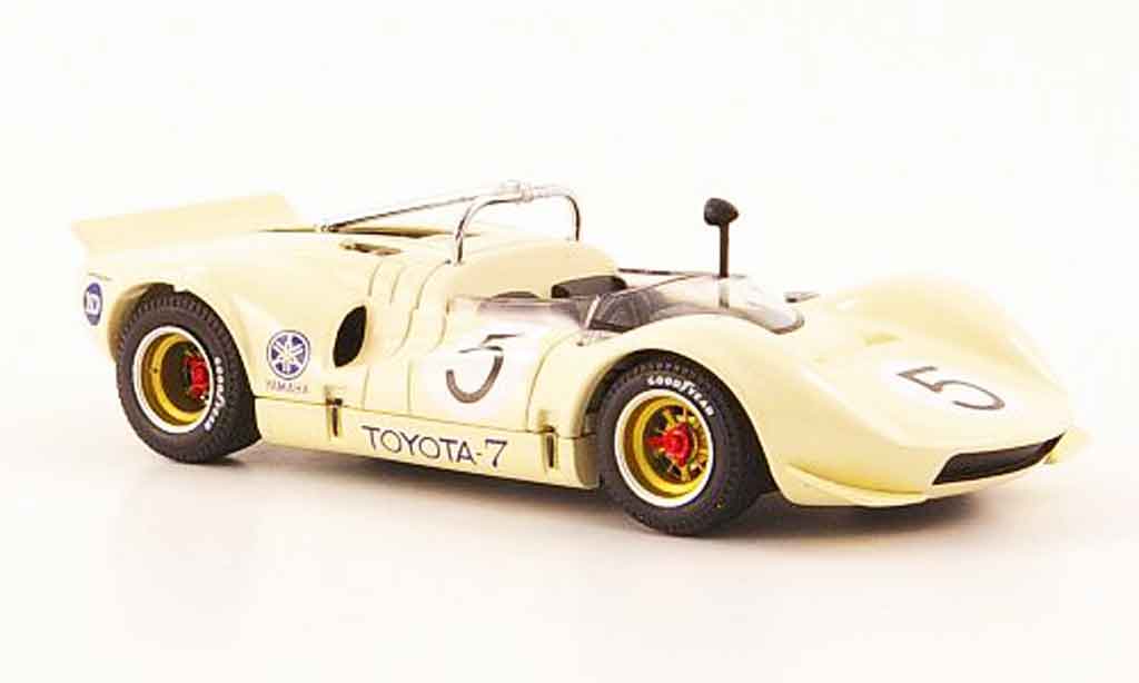 Toyota 7 GP 1/43 Ebbro no.5 beige japan 1968 diecast model cars