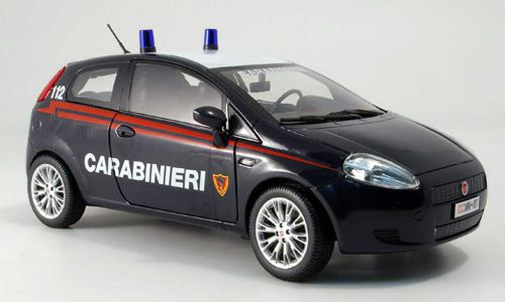 Fiat Grande Punto 1/18 Mondo Motors police carabinieri polizei italien diecast model cars