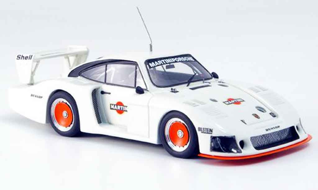 Porsche 935 1978 1/43 Look Smart 1978 Moby Dick Martini Press Version white diecast model cars