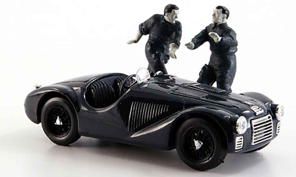 Ferrari 125 1/43 Brumm zwei figuren black & white view 1947 diecast model cars
