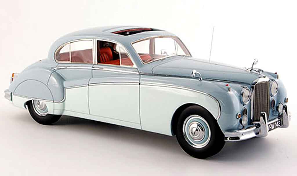 Jaguar MK 9 1/18 Neo 9 blue creme white 1960 diecast model cars