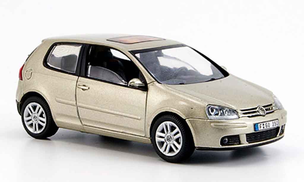 Volkswagen Golf V 1/43 Schuco V champagner diecast model cars