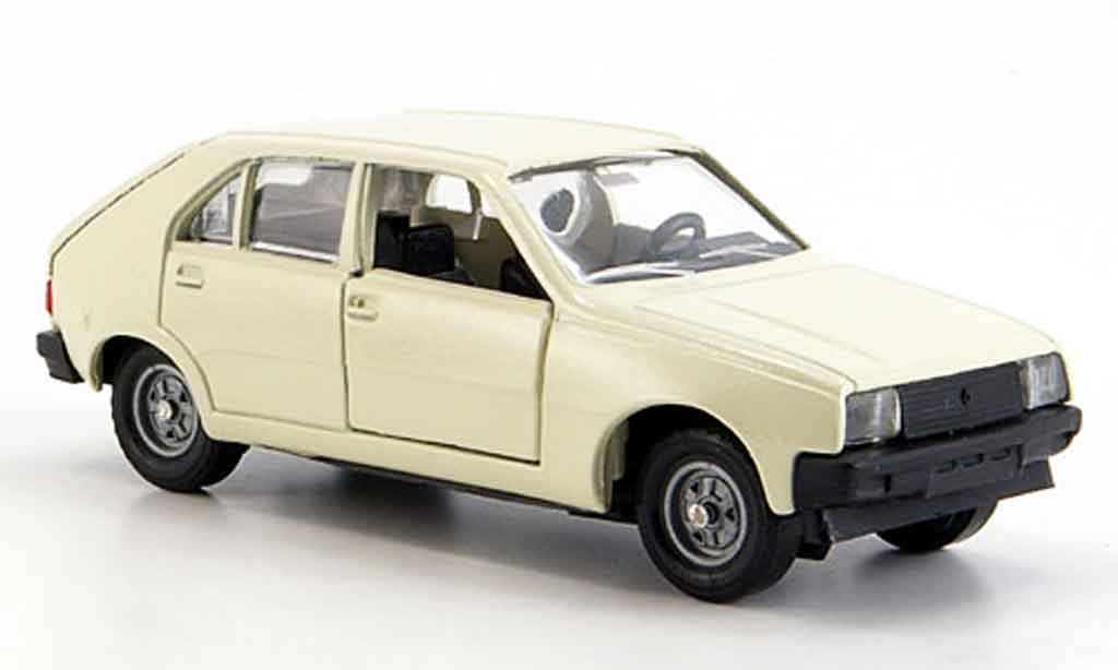 Renault 14 1/43 Solido white 1976 diecast model cars