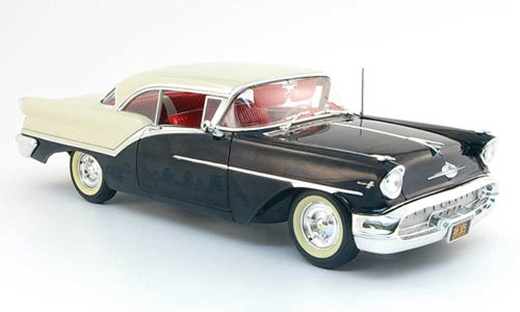 Oldsmobile Super 88 1/18 Highway 61 black white 1957 diecast model cars