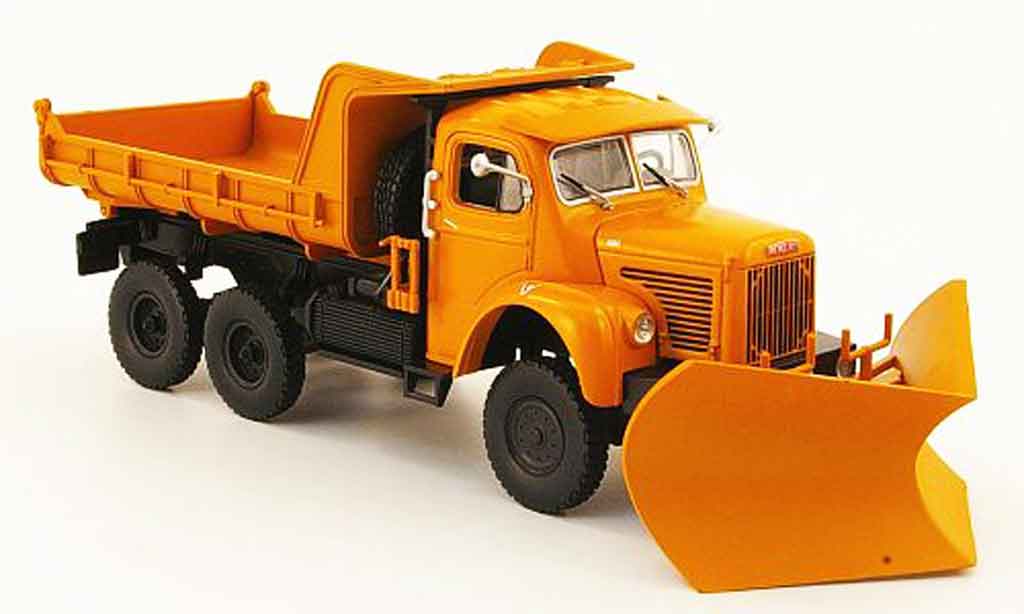 Berliet GBC 1/43 Norev 8 6x6 orange avec Schneepflug 1959 diecast model cars