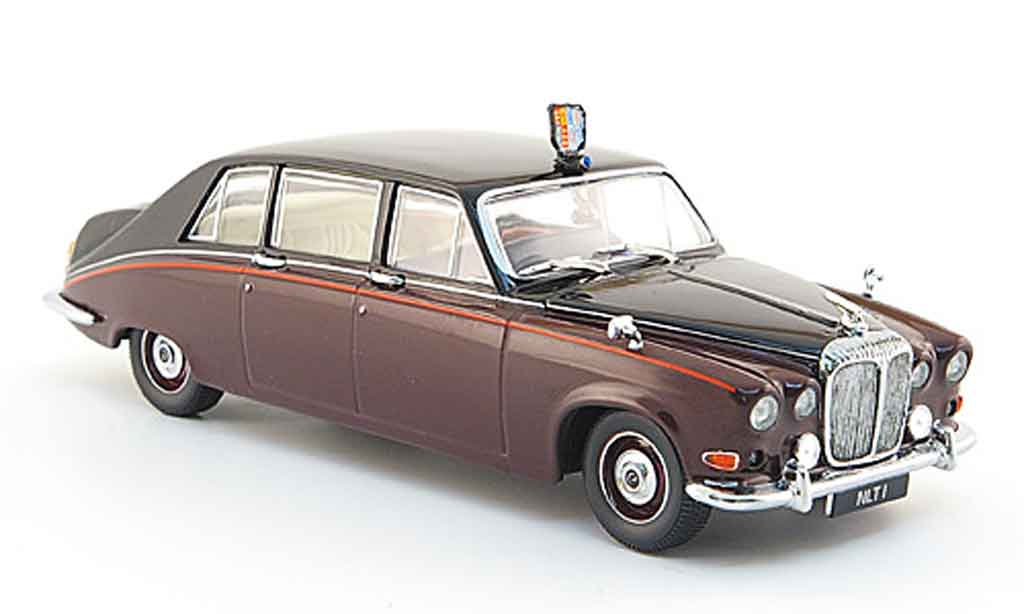 Daimler DS 420 1/43 Oxford red black Queen Mother diecast model cars
