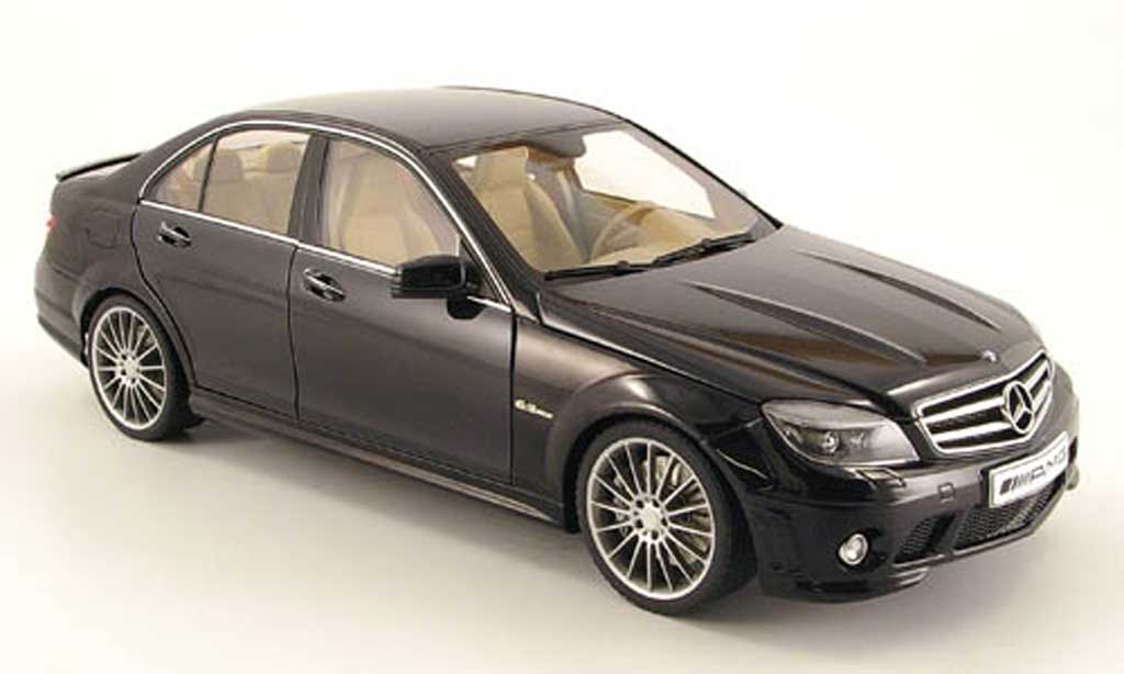 Mercedes Classe C 1/18 Autoart 63 amg black avec ledersitze 2007 diecast model cars