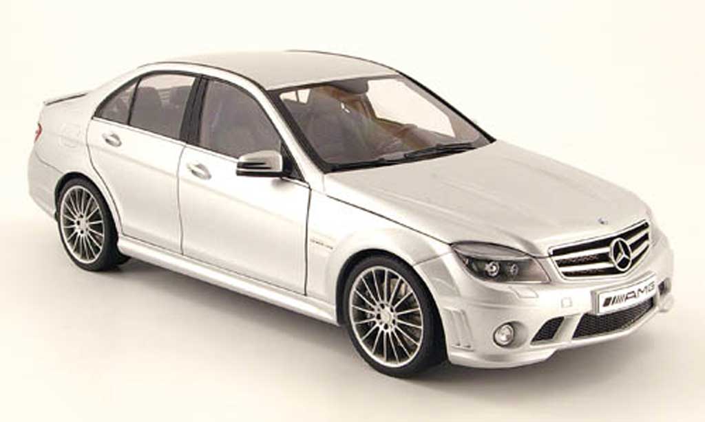 Mercedes Classe C 1/18 Autoart 63 amg grey avec ledersitze 2007 diecast model cars