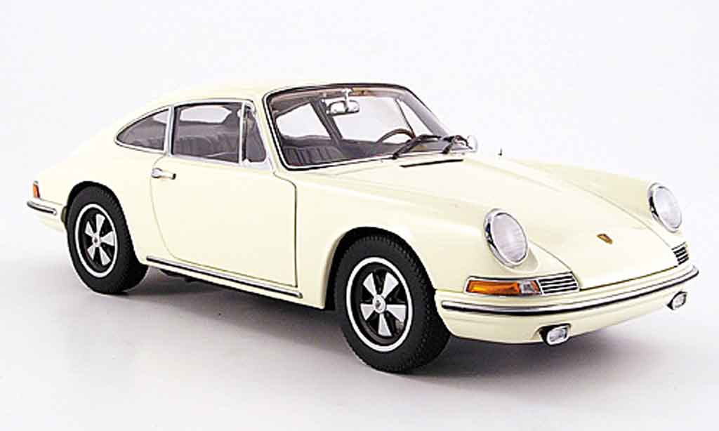 Porsche 911 S 1/18 Autoart S beige 1967 diecast model cars