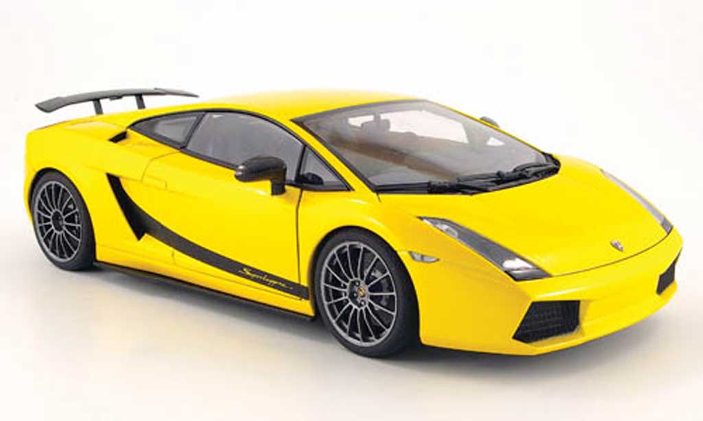 Lamborghini Gallardo Superleggera 1/18 Autoart Superleggera yellow 2007 diecast model cars