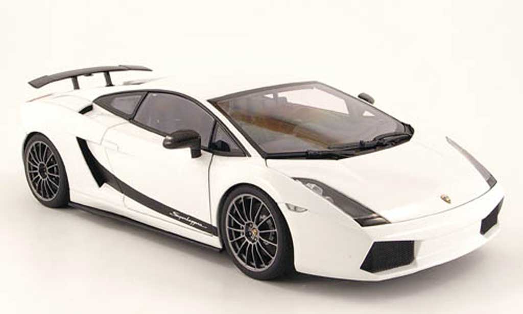 Lamborghini Gallardo Superleggera 1/18 Autoart Superleggera white 2007 diecast model cars