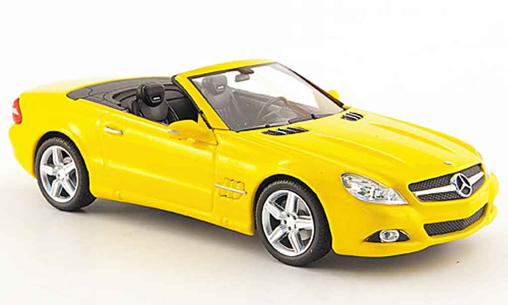 Mercedes Classe SL 1/43 Minichamps (R230) yellow Linea Giallo 2008 diecast model cars