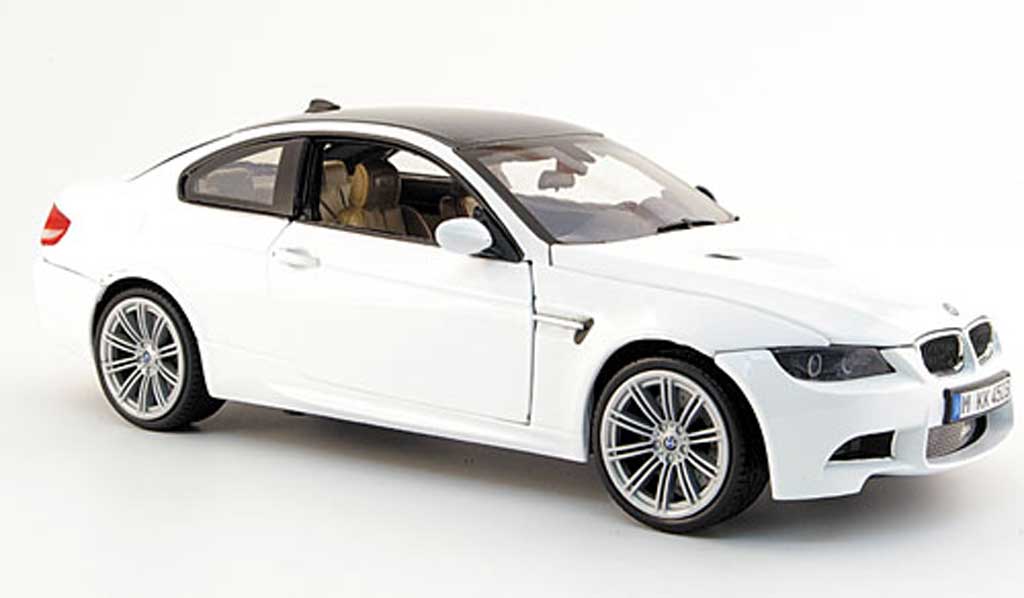 Bmw M3 E92 1/18 Mondo Motors E92 coupe white 2008 diecast model cars