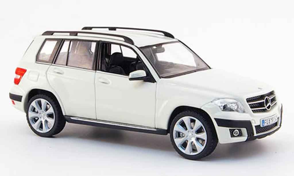 Mercedes Classe GLK 1/43 Schuco Offroad white 2008 diecast model cars